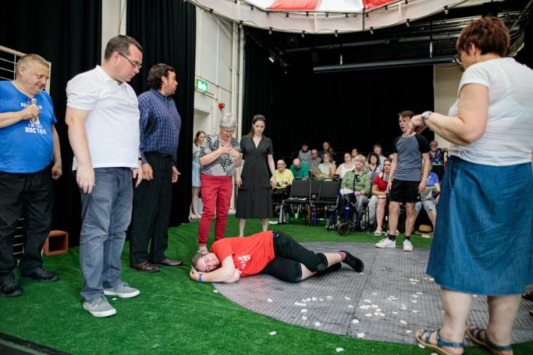 287710 Shakespeare Nation Capulets Candyfloss performance in Nottingham July 2019 2019 Web use